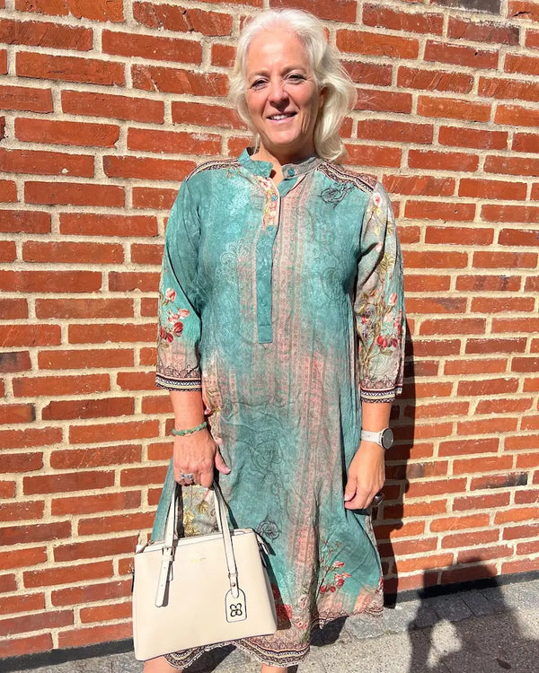 Feminin hverdagsstil stylet hos PURE Copenhagen